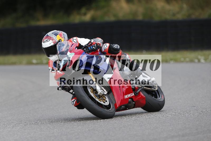 /30 23.06.2025 Get Faster Caremotion ADR/Rider Academy gruen/16